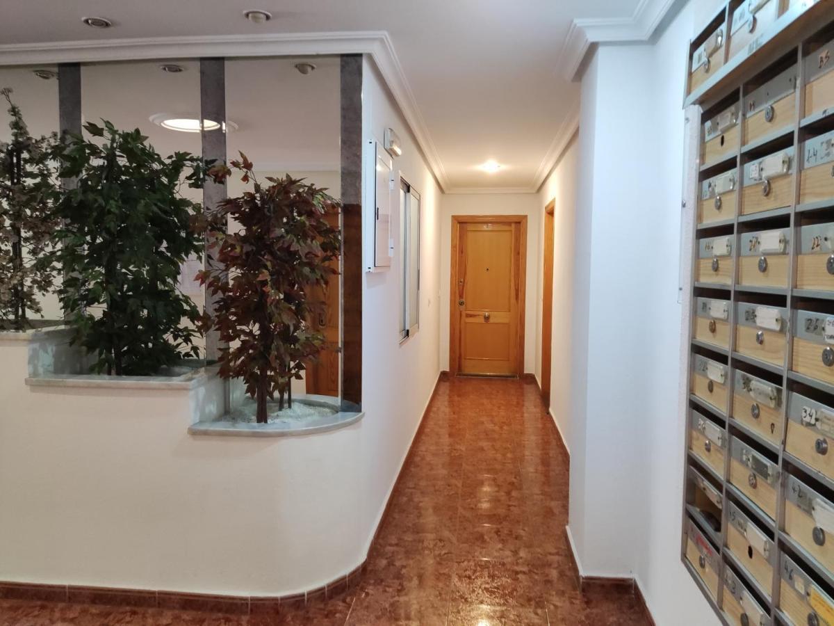 Ak Apartamento En Торевьиа Экстерьер фото